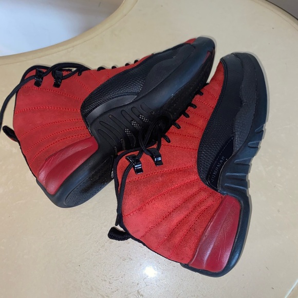 Jordan’s Boys size 6.5 Retro 12 - Picture 6 of 11